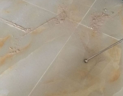 徐汇瓷砖空鼓维修公司分享粘合剂选择不当在瓷砖铺贴过程中可能导致以下问题